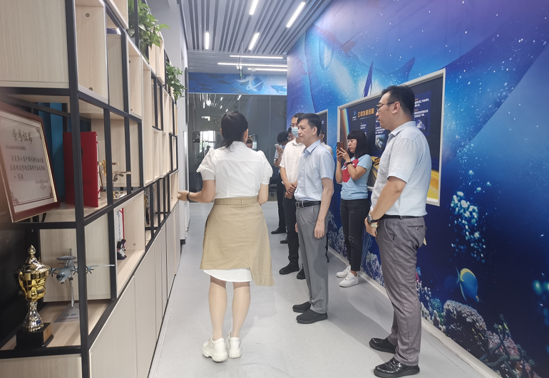 泉州市領(lǐng)導蒞臨九天微星考察交流，全力支持未來深度合作，共創(chuàng)佳績